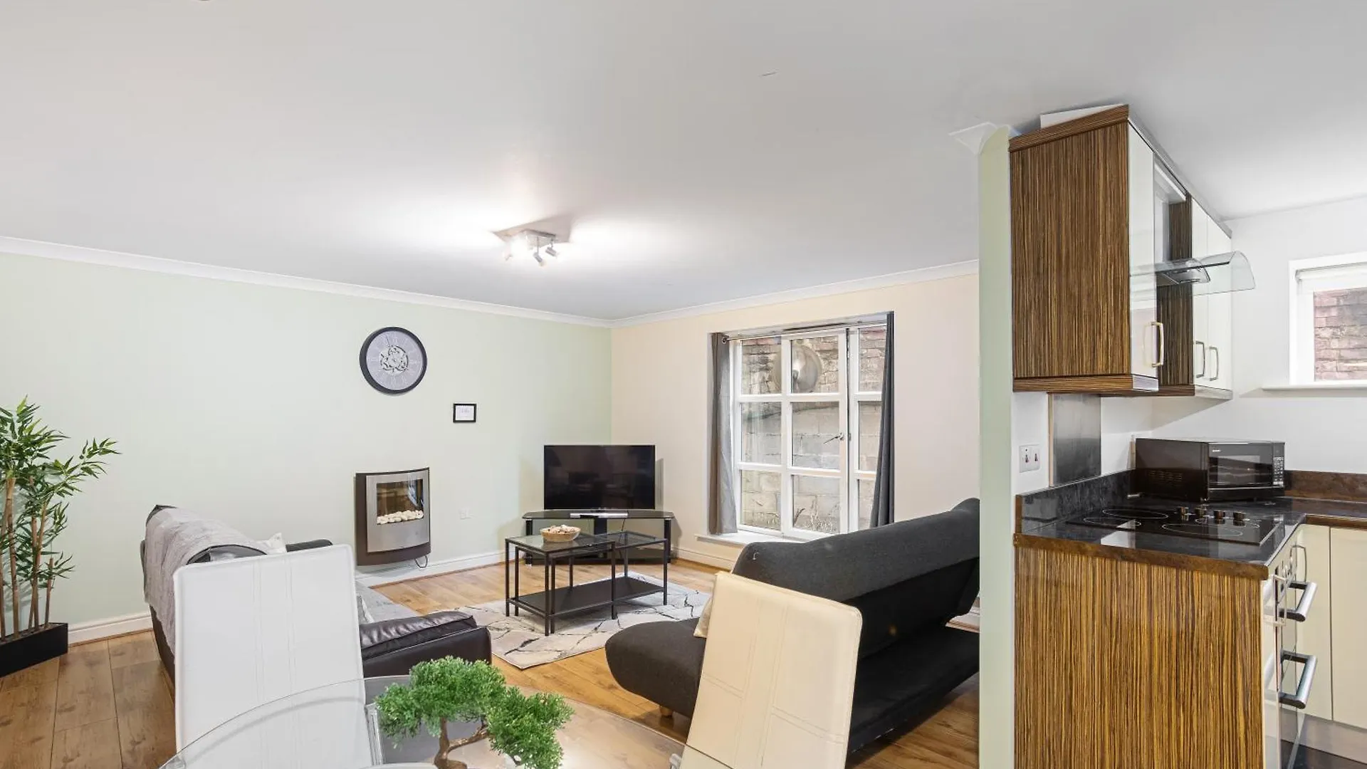 Bookbinders Apartments Leeds City Centre ليدز